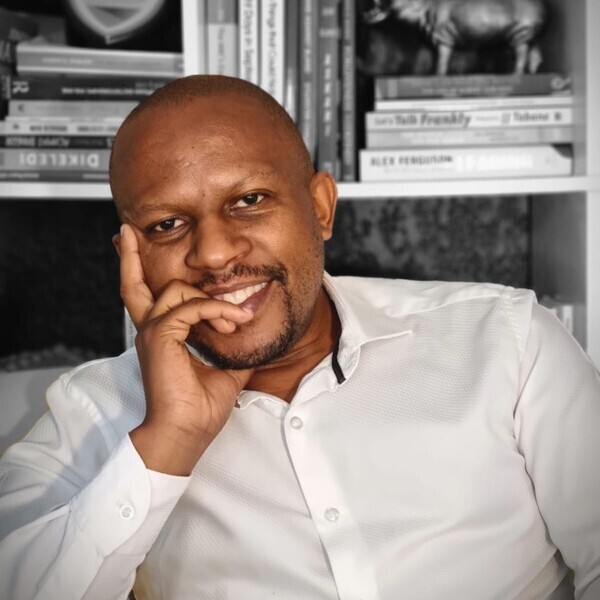 Sello Hatang